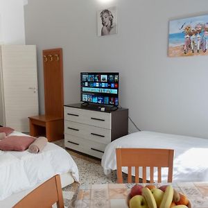 Camera tripla comfort